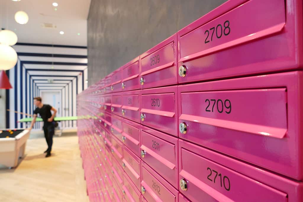 Scape Wembley Freestanding mailboxes pink angled