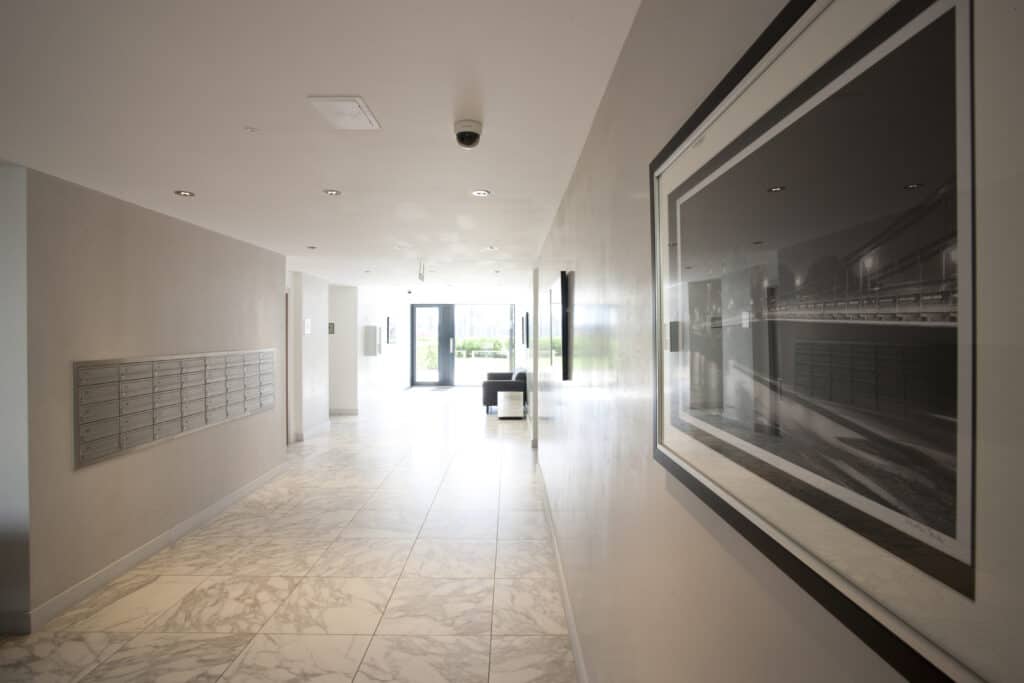 Barratts Fulham hallway image