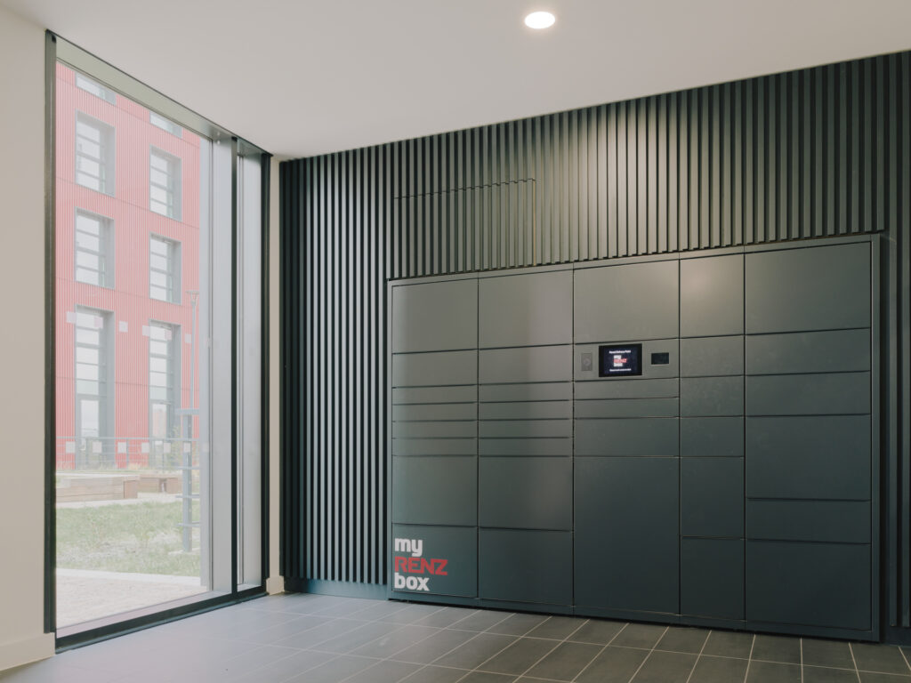 Millers Quay myrenzbox wall recessed parcel box